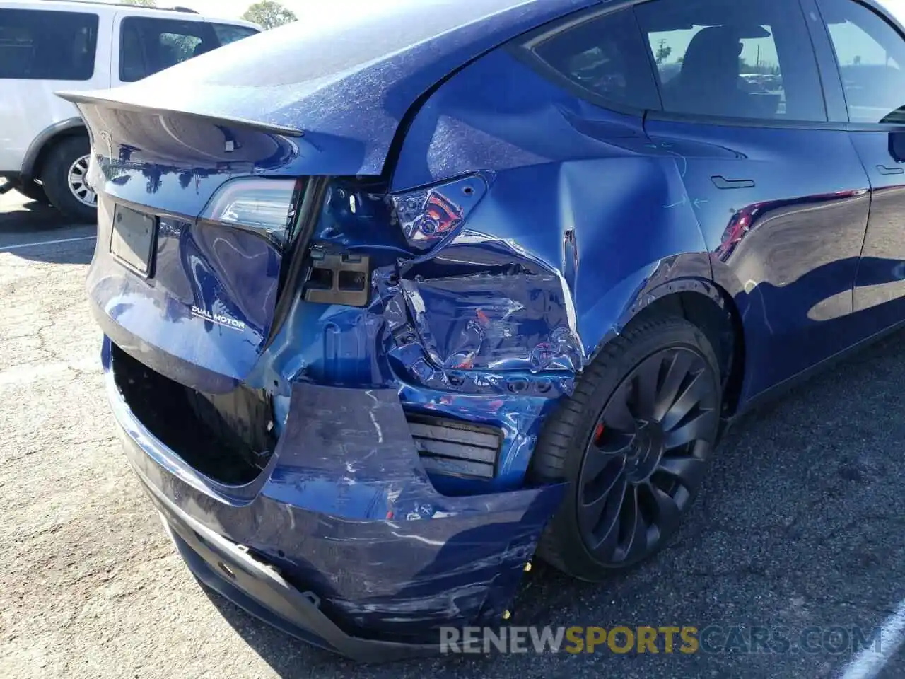 9 Photograph of a damaged car 5YJYGDEF1LF000372 TESLA MODEL Y 2020