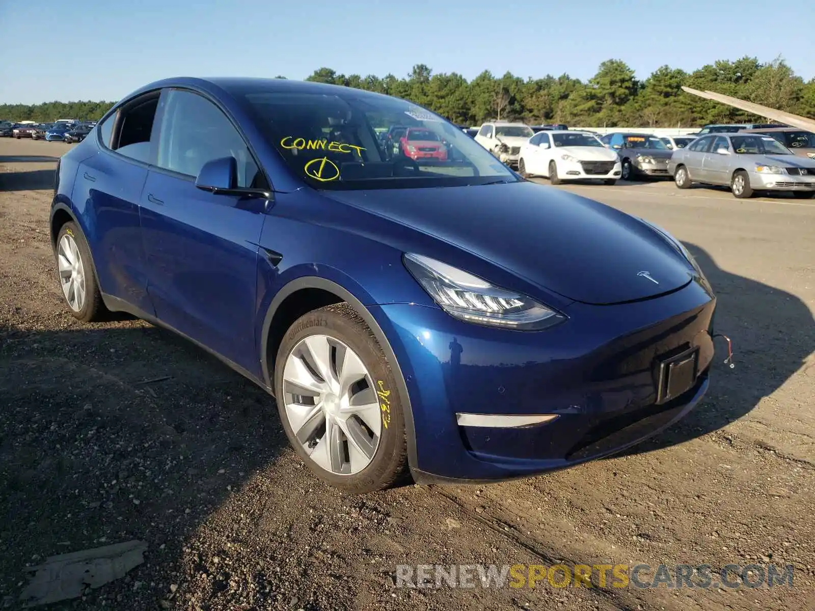 1 Photograph of a damaged car 5YJYGDEF1LF005717 TESLA MODEL Y 2020