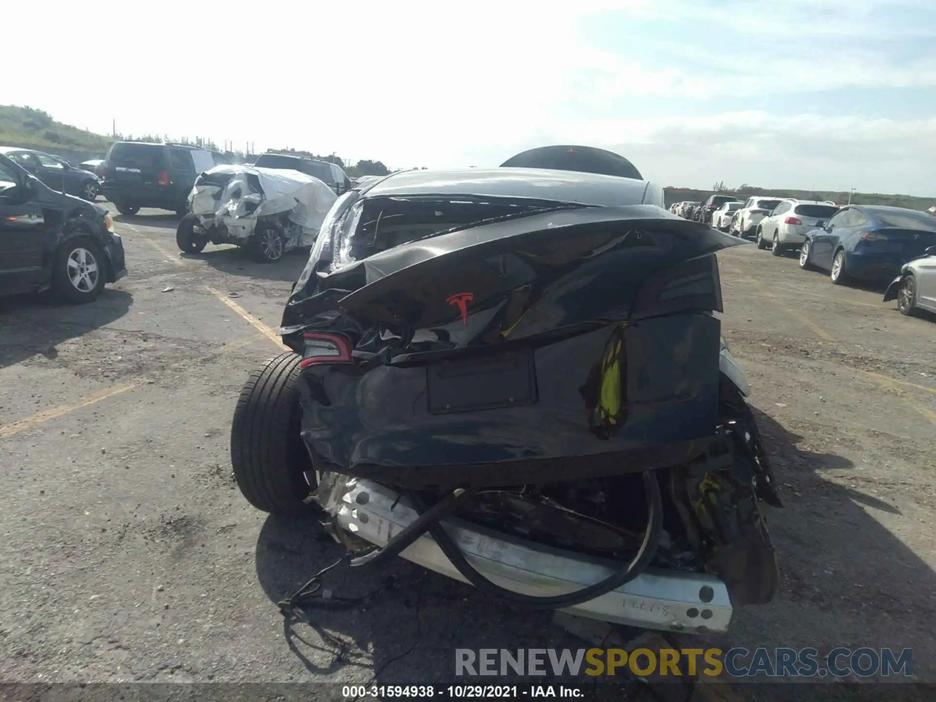 6 Photograph of a damaged car 5YJYGDEF1LF028091 TESLA MODEL Y 2020