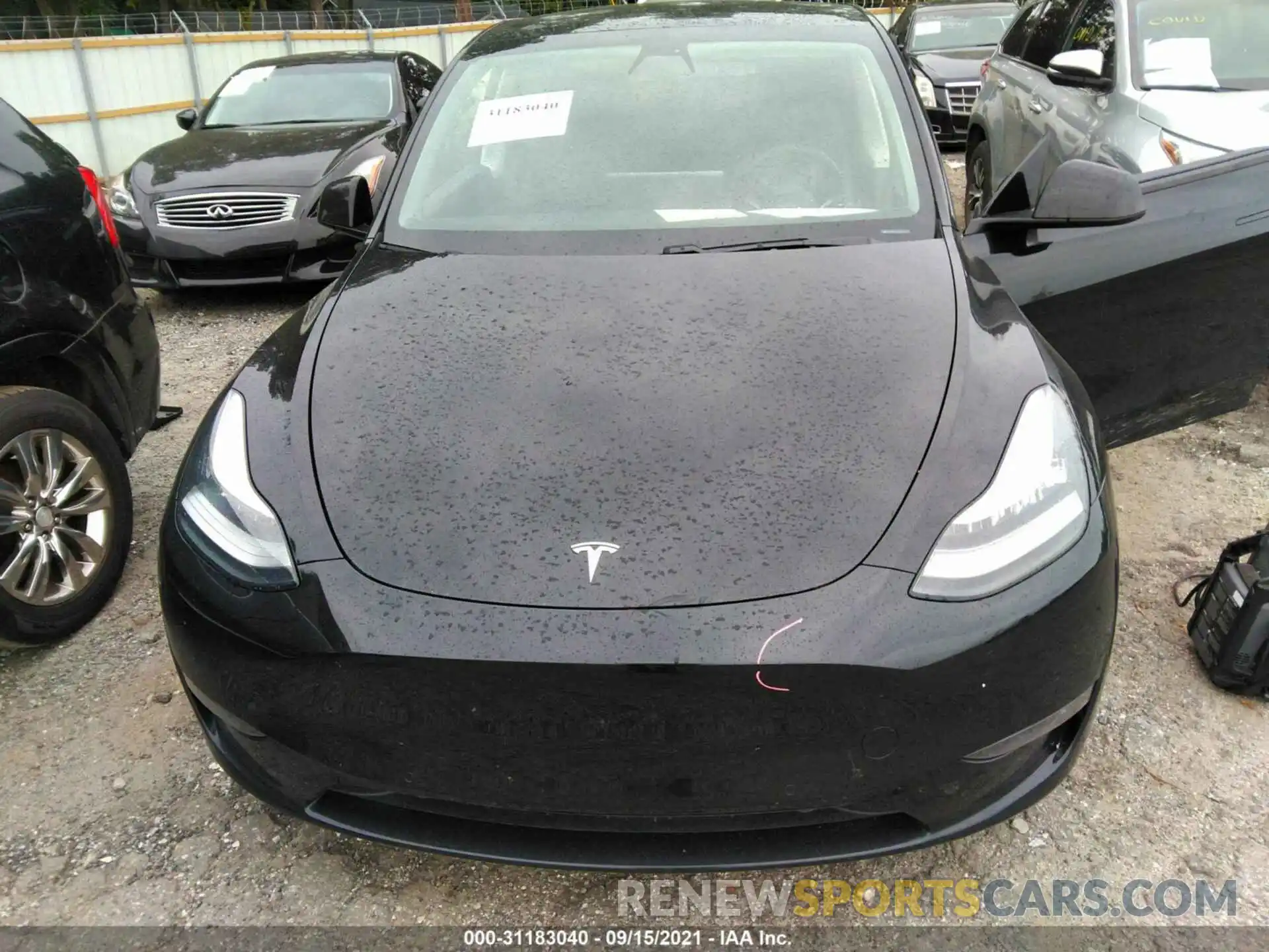 10 Photograph of a damaged car 5YJYGDEF1LF038443 TESLA MODEL Y 2020