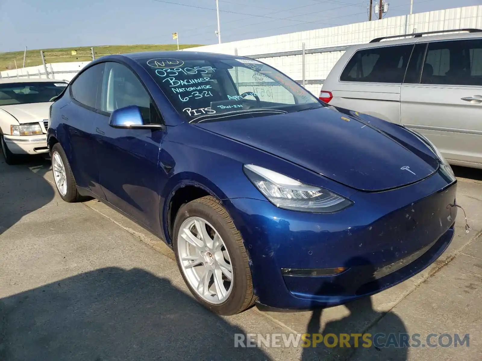 1 Photograph of a damaged car 5YJYGDEF1LF039057 TESLA MODEL Y 2020