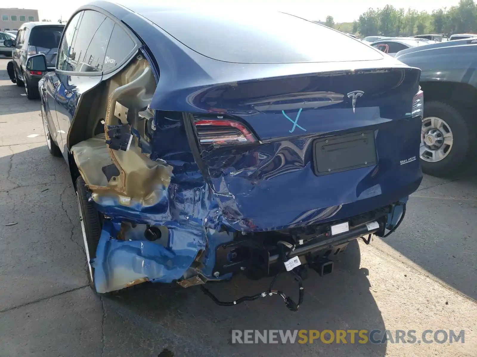 9 Photograph of a damaged car 5YJYGDEF1LF039057 TESLA MODEL Y 2020