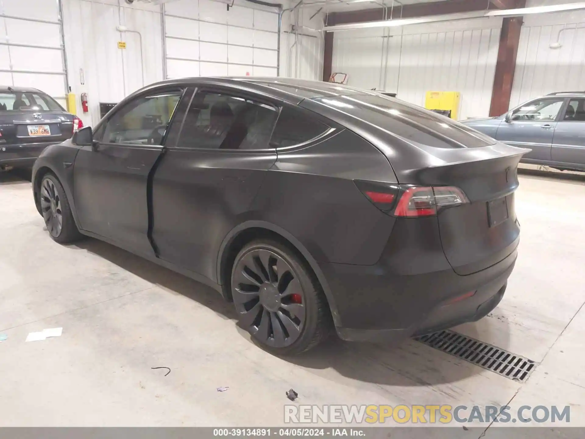 3 Photograph of a damaged car 5YJYGDEF1LF051709 TESLA MODEL Y 2020