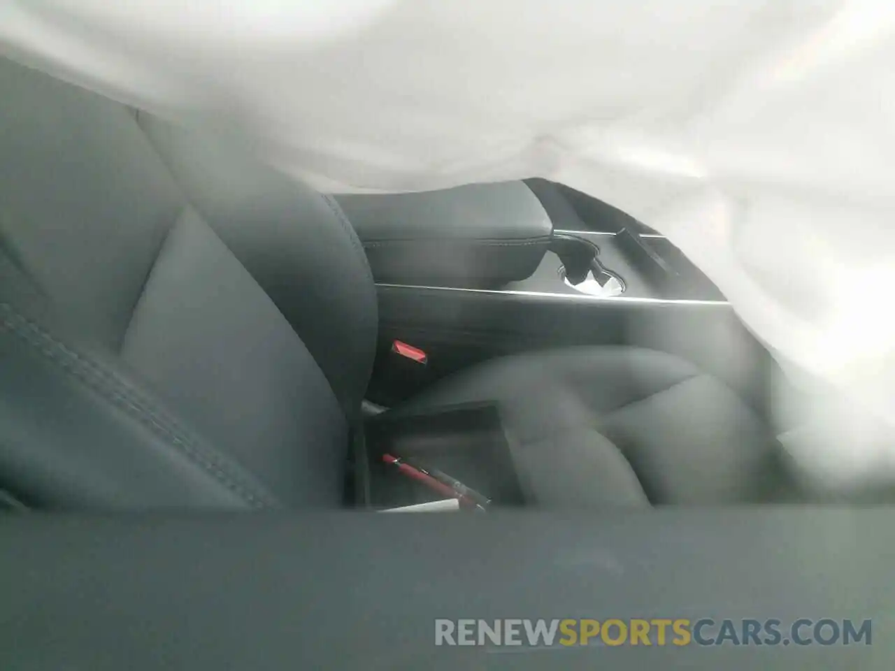 5 Photograph of a damaged car 5YJYGDEF2LF002258 TESLA MODEL Y 2020