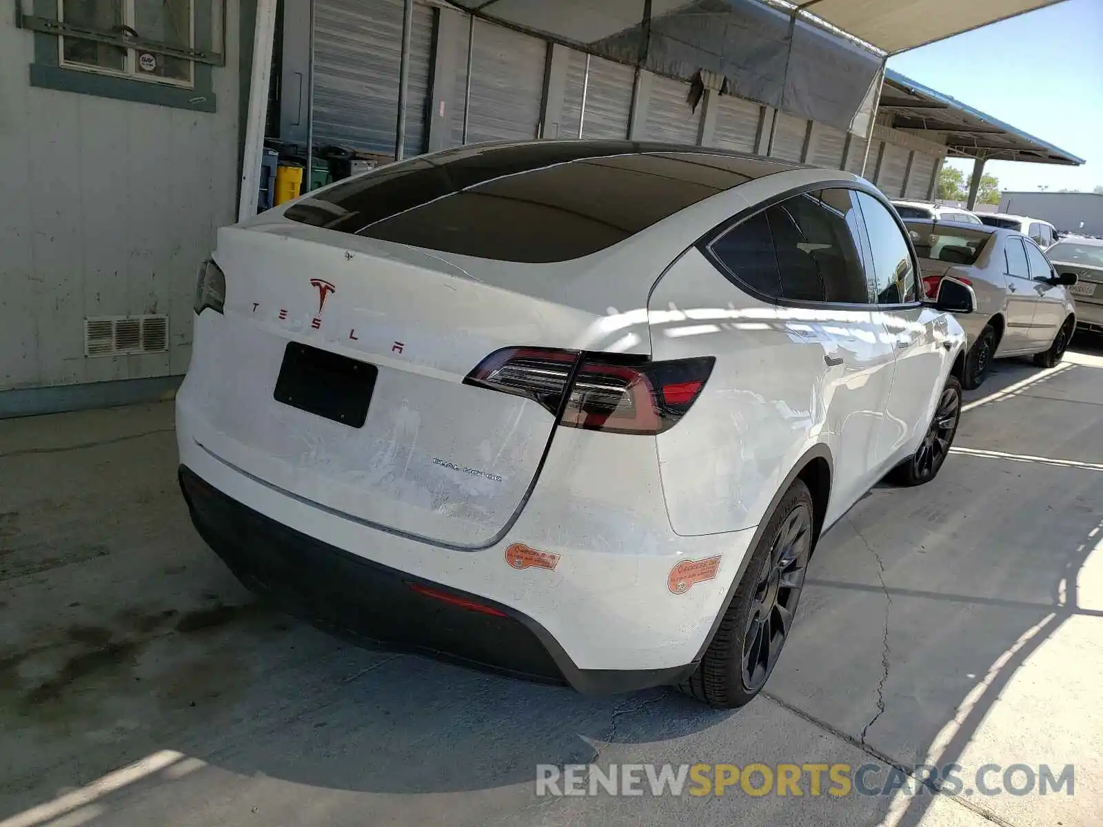 4 Photograph of a damaged car 5YJYGDEF2LF004205 TESLA MODEL Y 2020