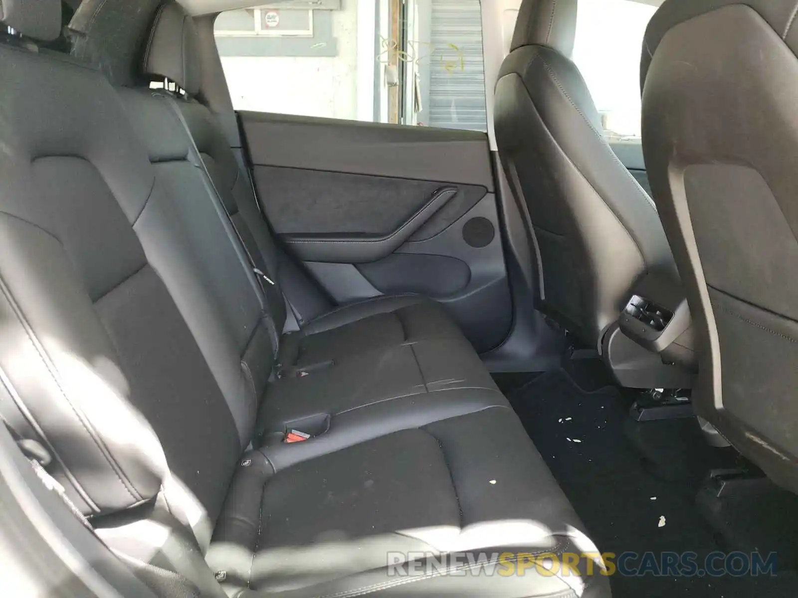 6 Photograph of a damaged car 5YJYGDEF2LF004205 TESLA MODEL Y 2020