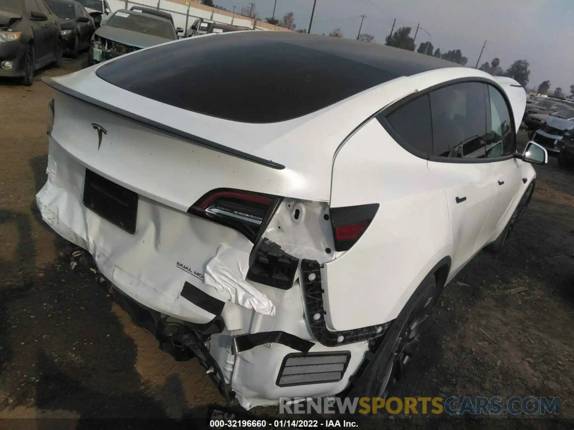 4 Photograph of a damaged car 5YJYGDEF2LF021831 TESLA MODEL Y 2020