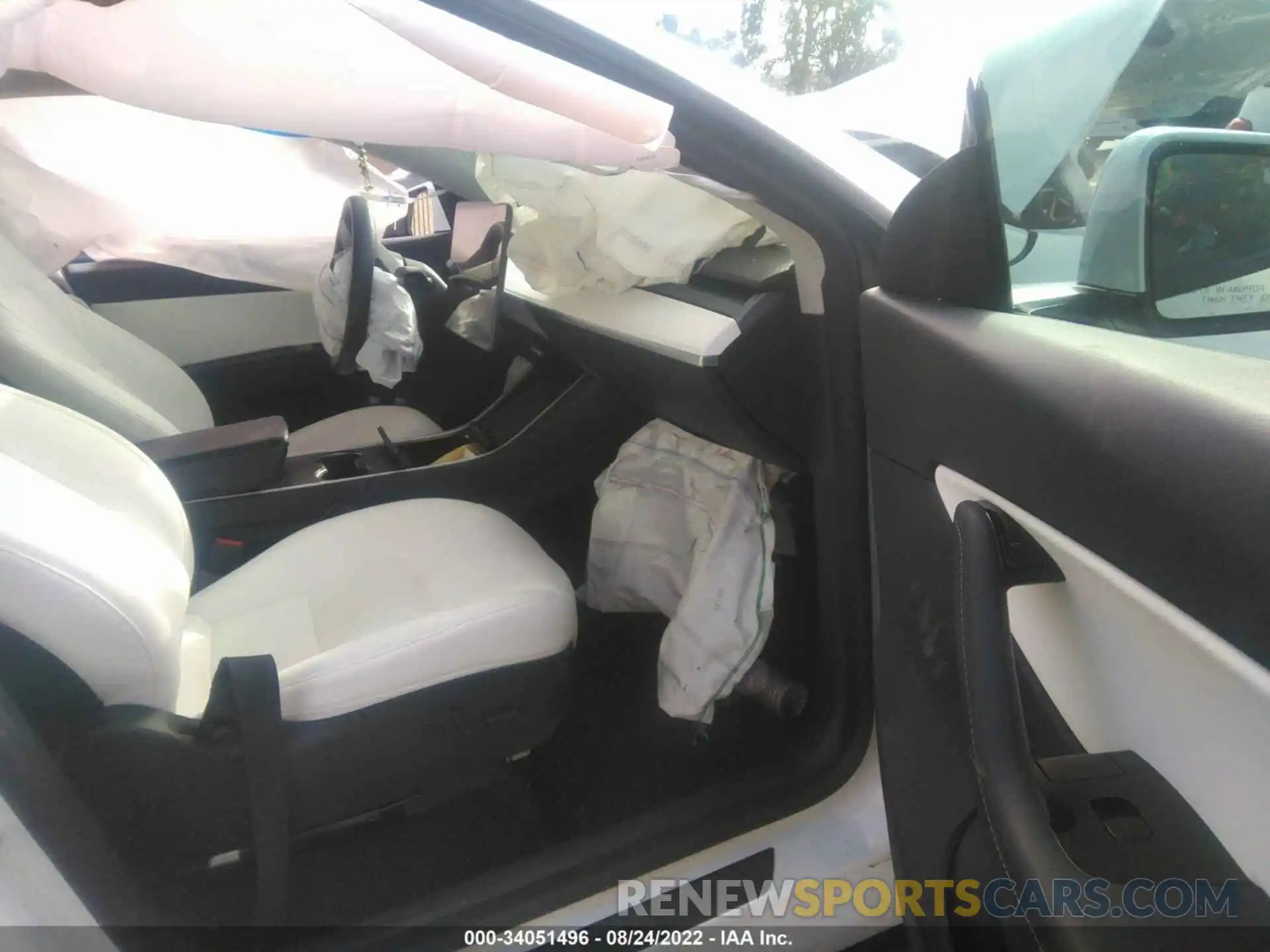 5 Photograph of a damaged car 5YJYGDEF2LF024244 TESLA MODEL Y 2020