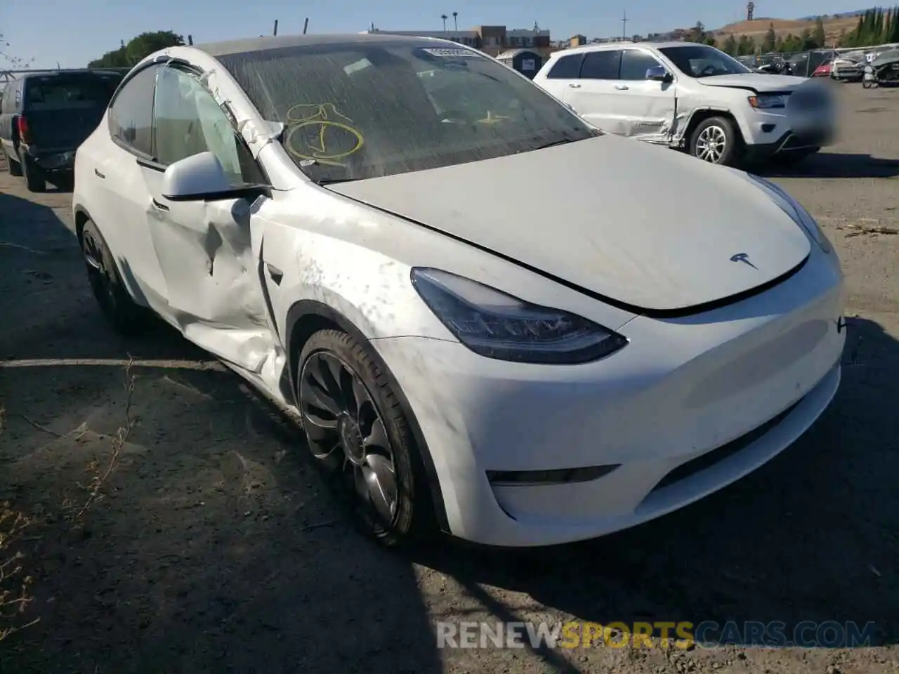 1 Photograph of a damaged car 5YJYGDEF2LF033705 TESLA MODEL Y 2020