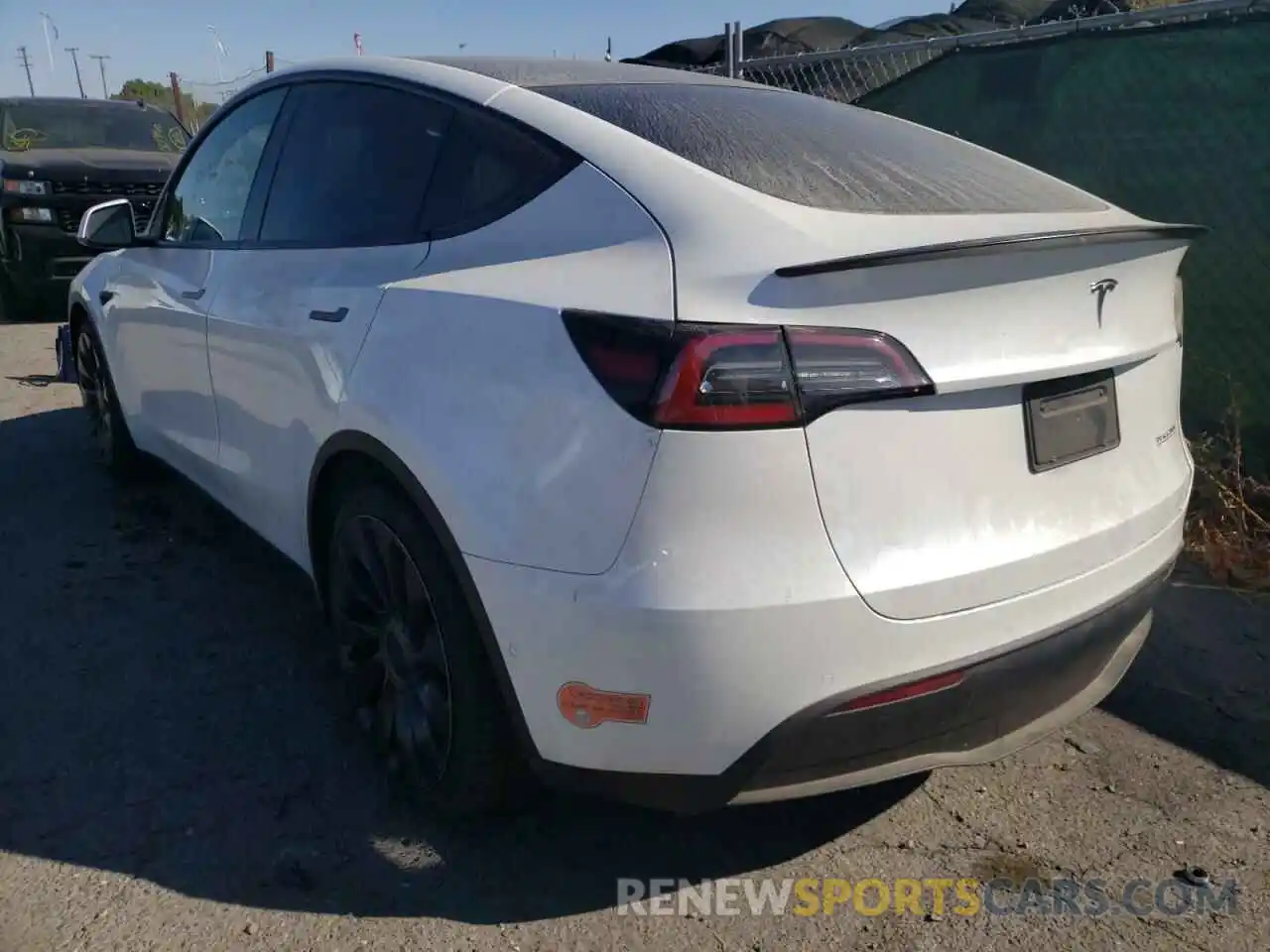 3 Photograph of a damaged car 5YJYGDEF2LF033705 TESLA MODEL Y 2020