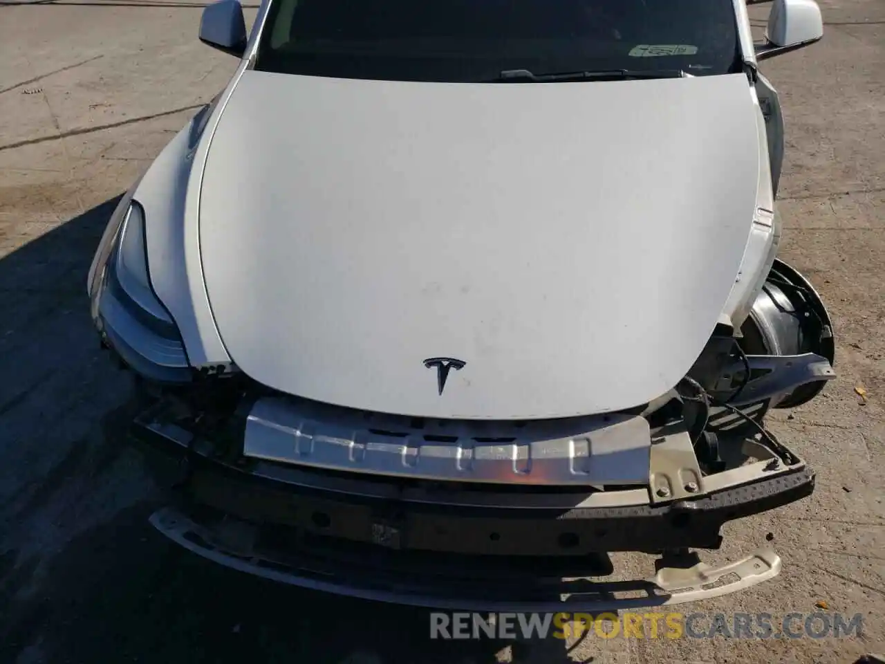 11 Photograph of a damaged car 5YJYGDEF3LF001975 TESLA MODEL Y 2020