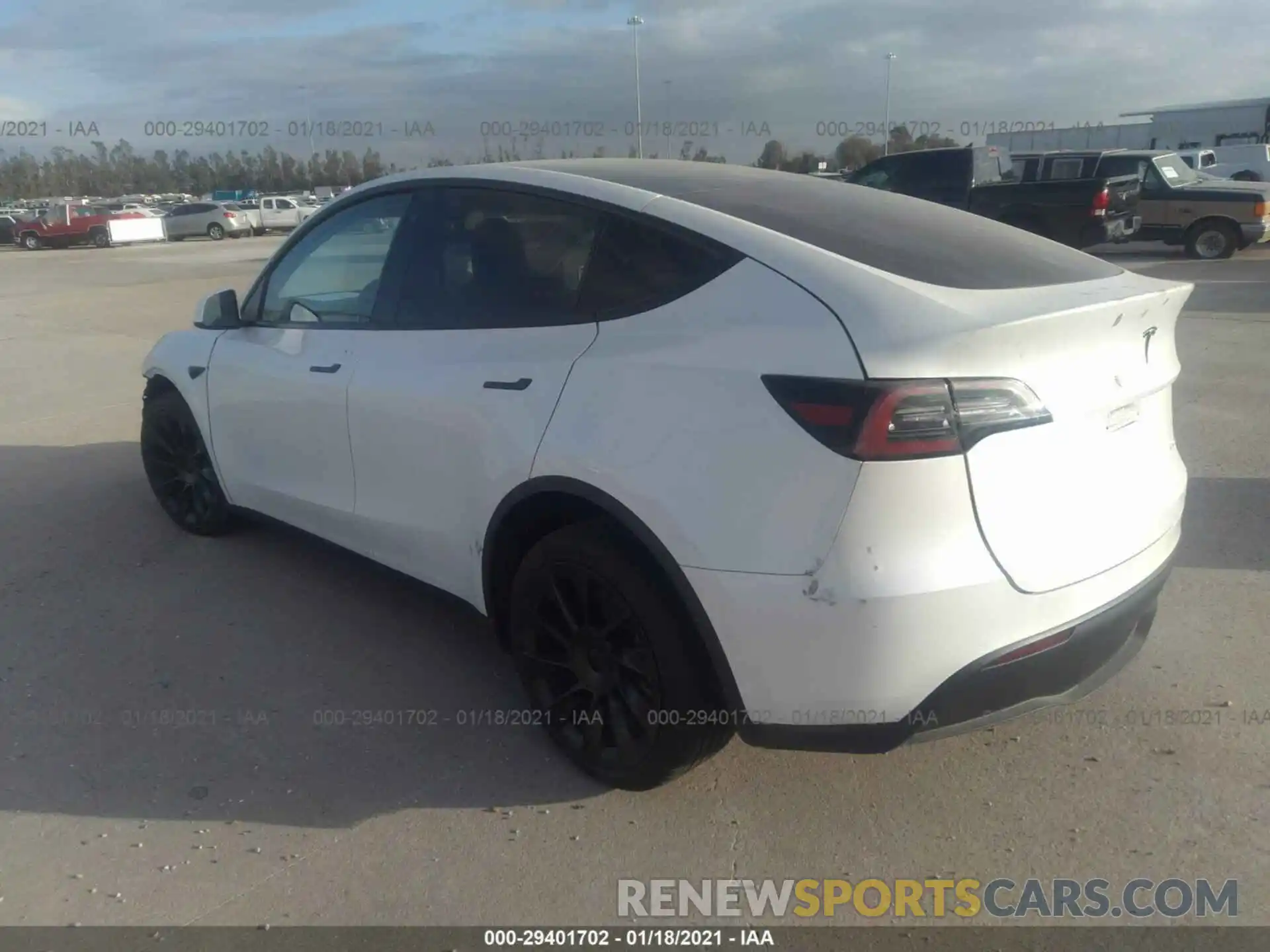 3 Фотография поврежденного автомобиля 5YJYGDEF3LF003063 TESLA MODEL Y 2020