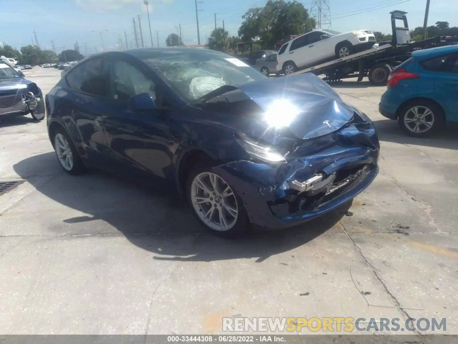 1 Photograph of a damaged car 5YJYGDEF3LF005850 TESLA MODEL Y 2020