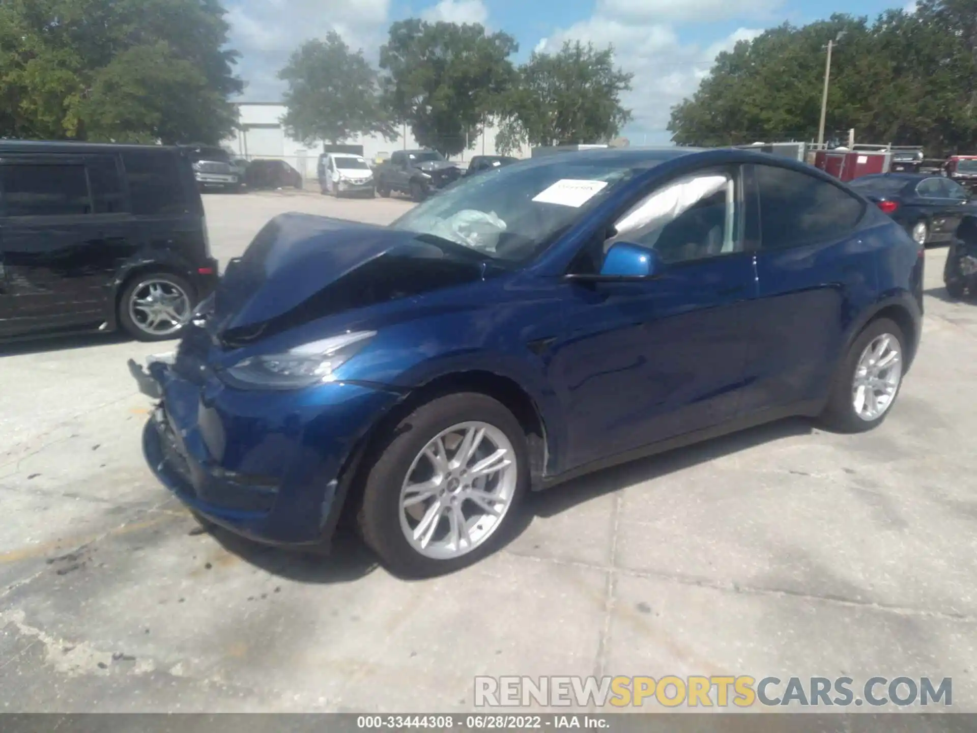 2 Photograph of a damaged car 5YJYGDEF3LF005850 TESLA MODEL Y 2020