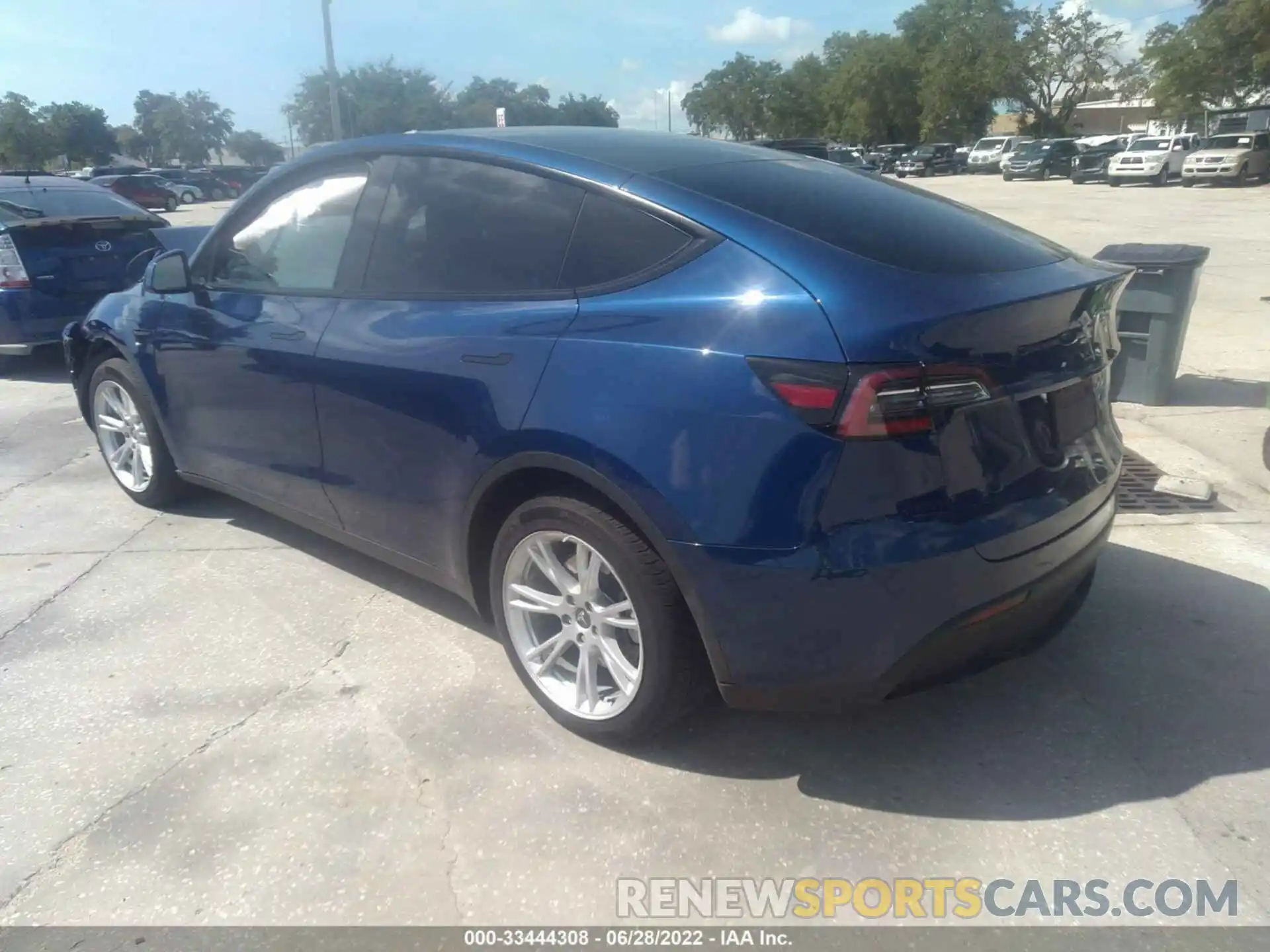 3 Photograph of a damaged car 5YJYGDEF3LF005850 TESLA MODEL Y 2020