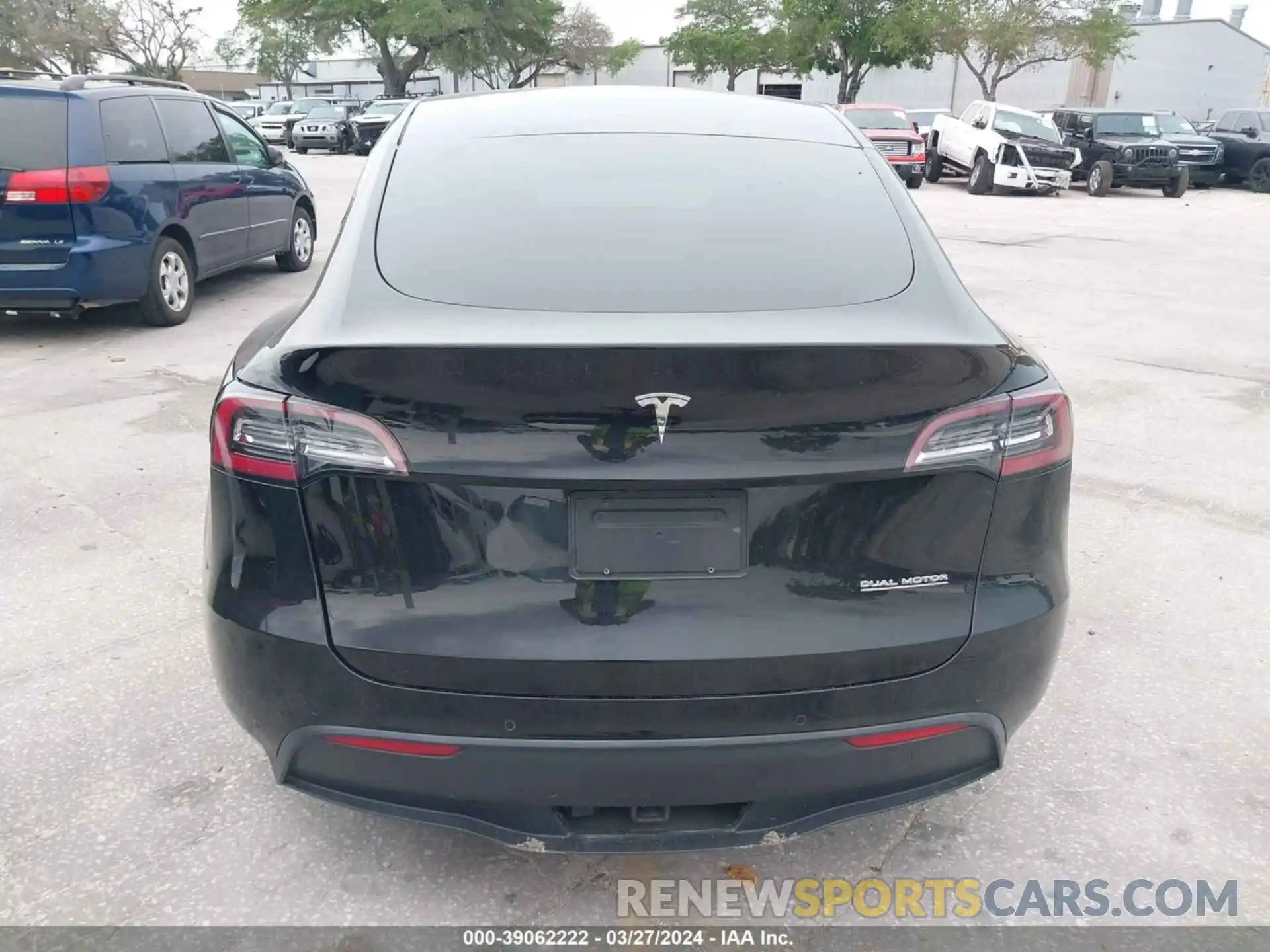 16 Photograph of a damaged car 5YJYGDEF3LF012202 TESLA MODEL Y 2020