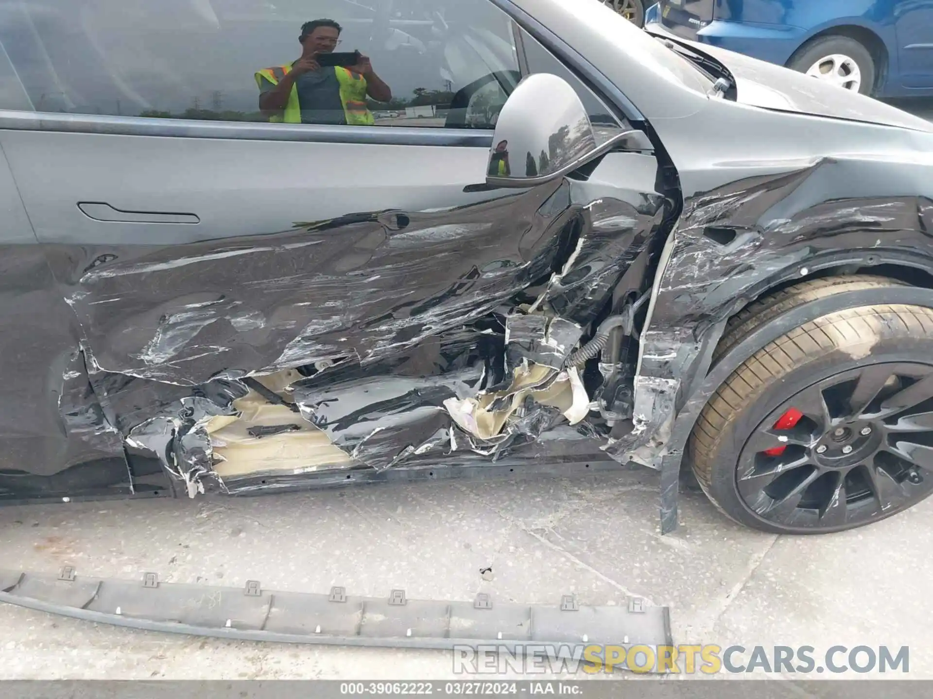 6 Photograph of a damaged car 5YJYGDEF3LF012202 TESLA MODEL Y 2020