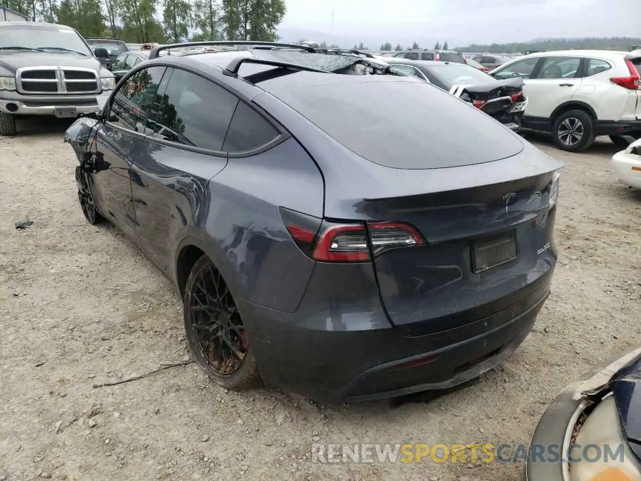 3 Photograph of a damaged car 5YJYGDEF3LF022681 TESLA MODEL Y 2020