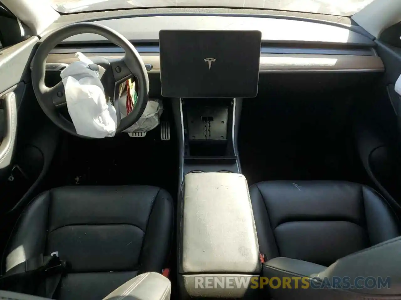 8 Photograph of a damaged car 5YJYGDEF3LF034832 TESLA MODEL Y 2020