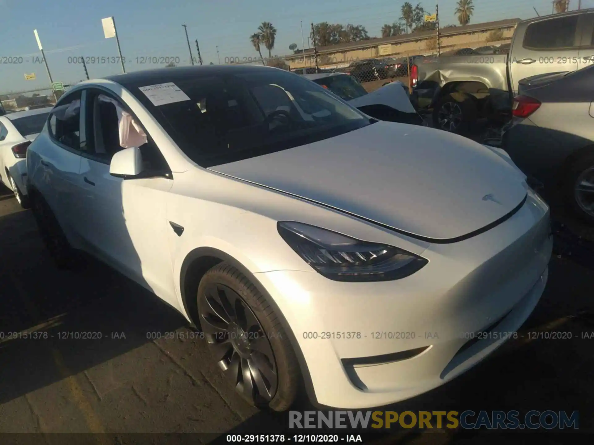 1 Photograph of a damaged car 5YJYGDEF3LF037522 TESLA MODEL Y 2020