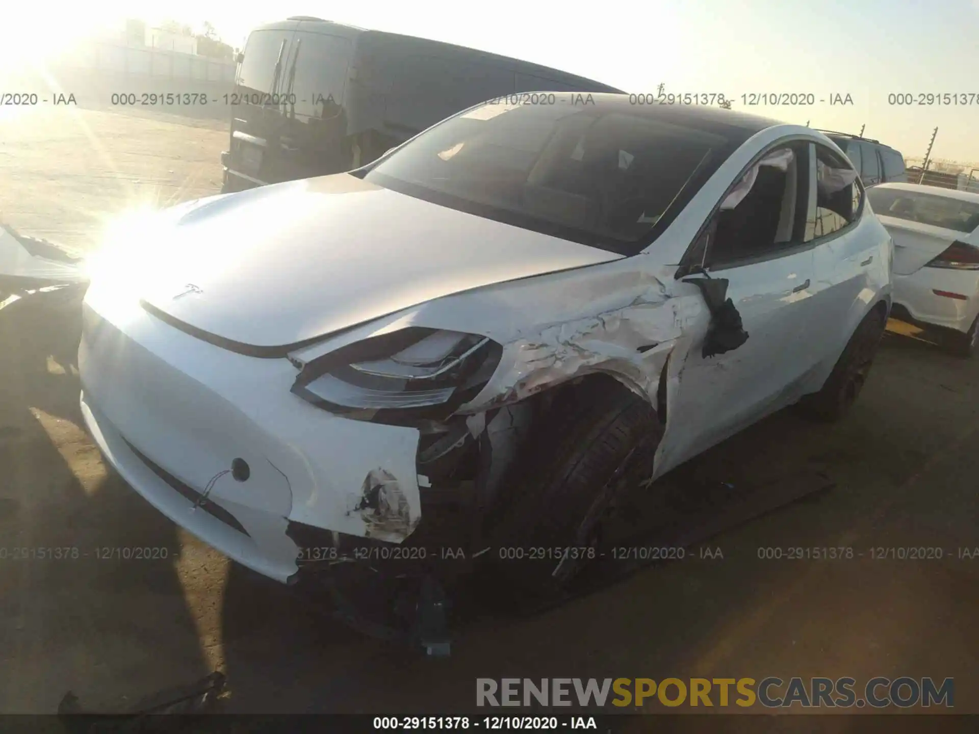 2 Photograph of a damaged car 5YJYGDEF3LF037522 TESLA MODEL Y 2020