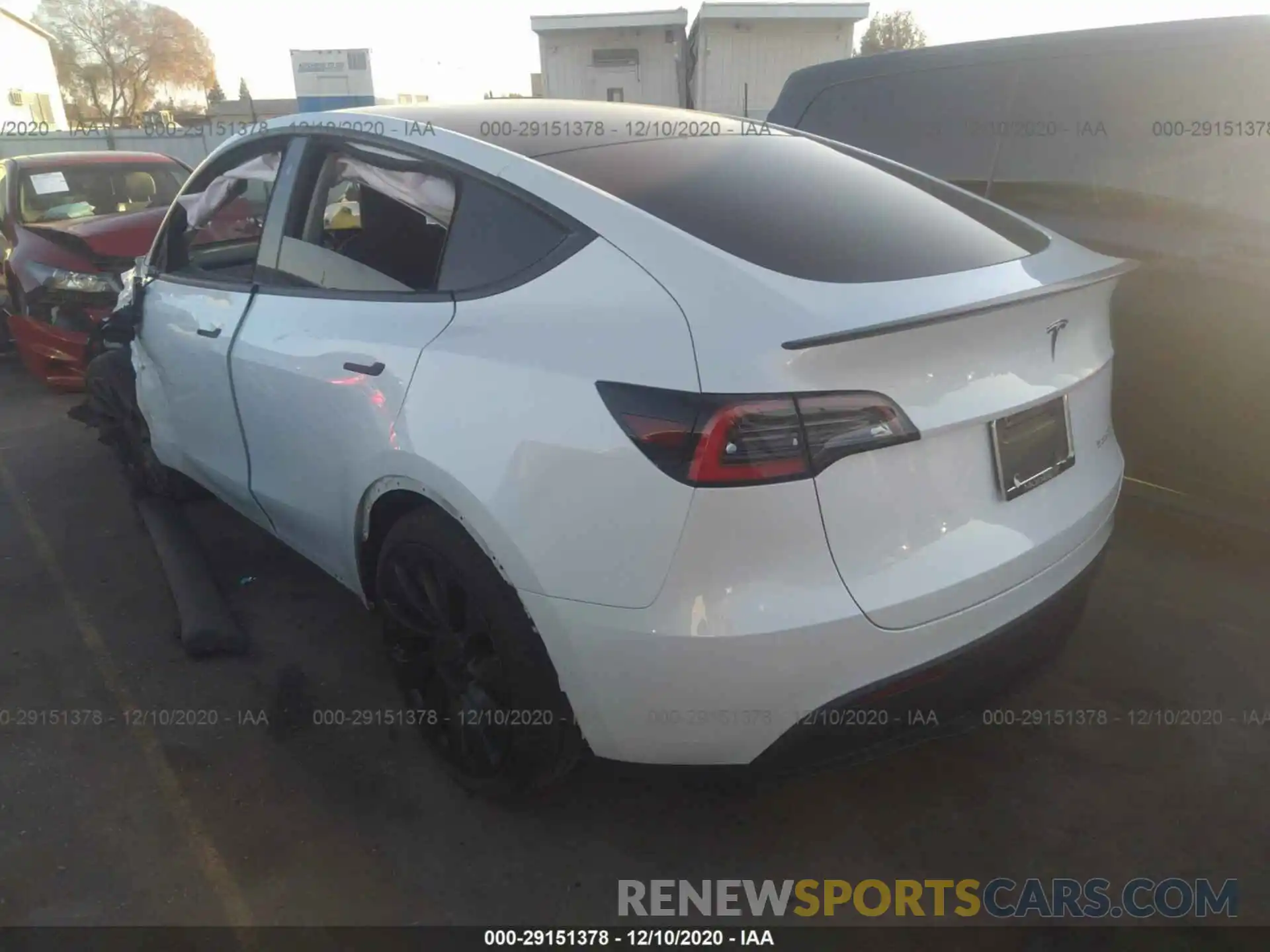 3 Photograph of a damaged car 5YJYGDEF3LF037522 TESLA MODEL Y 2020