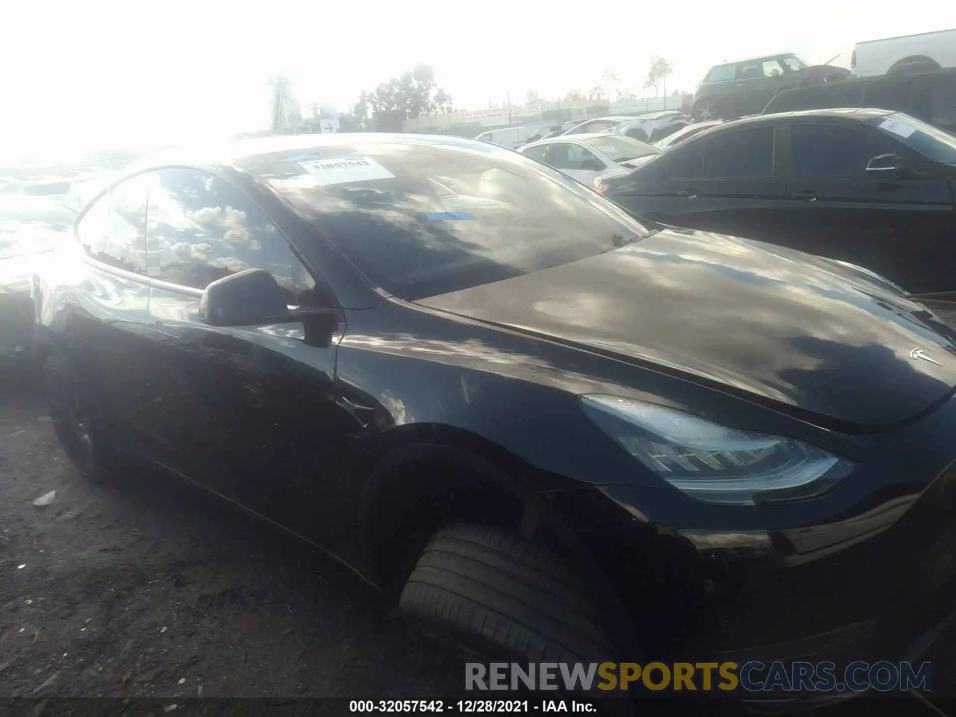 1 Фотография поврежденного автомобиля 5YJYGDEF3LF038444 TESLA MODEL Y 2020