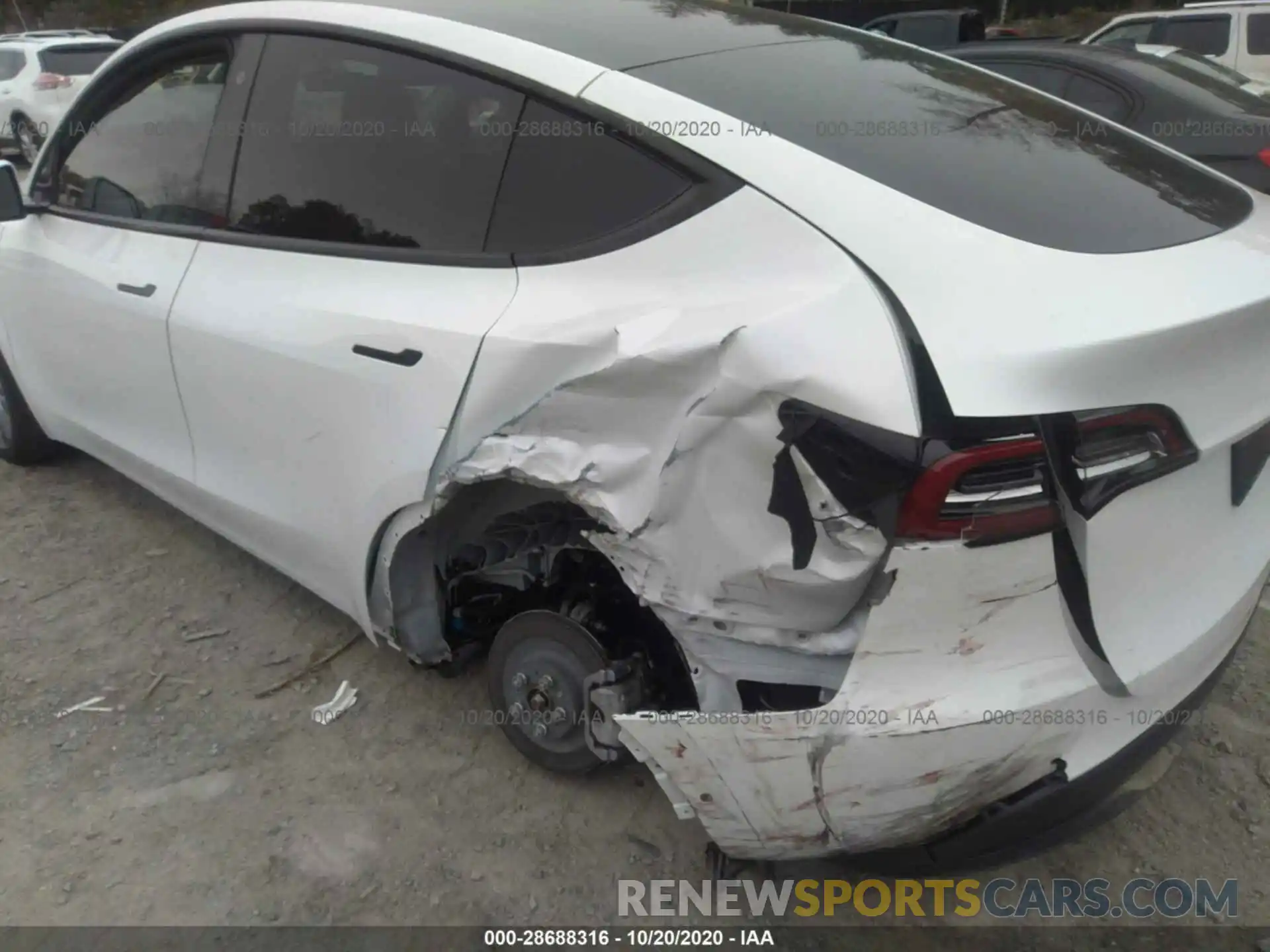 6 Photograph of a damaged car 5YJYGDEF4LF005551 TESLA MODEL Y 2020