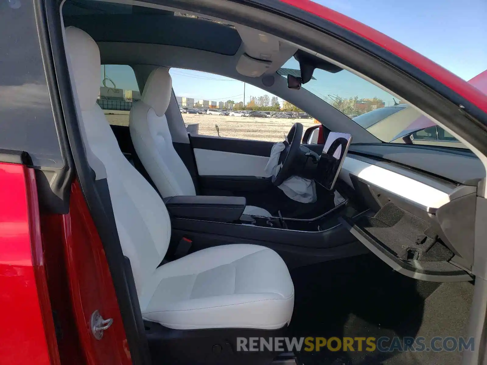 5 Photograph of a damaged car 5YJYGDEF4LF006327 TESLA MODEL Y 2020