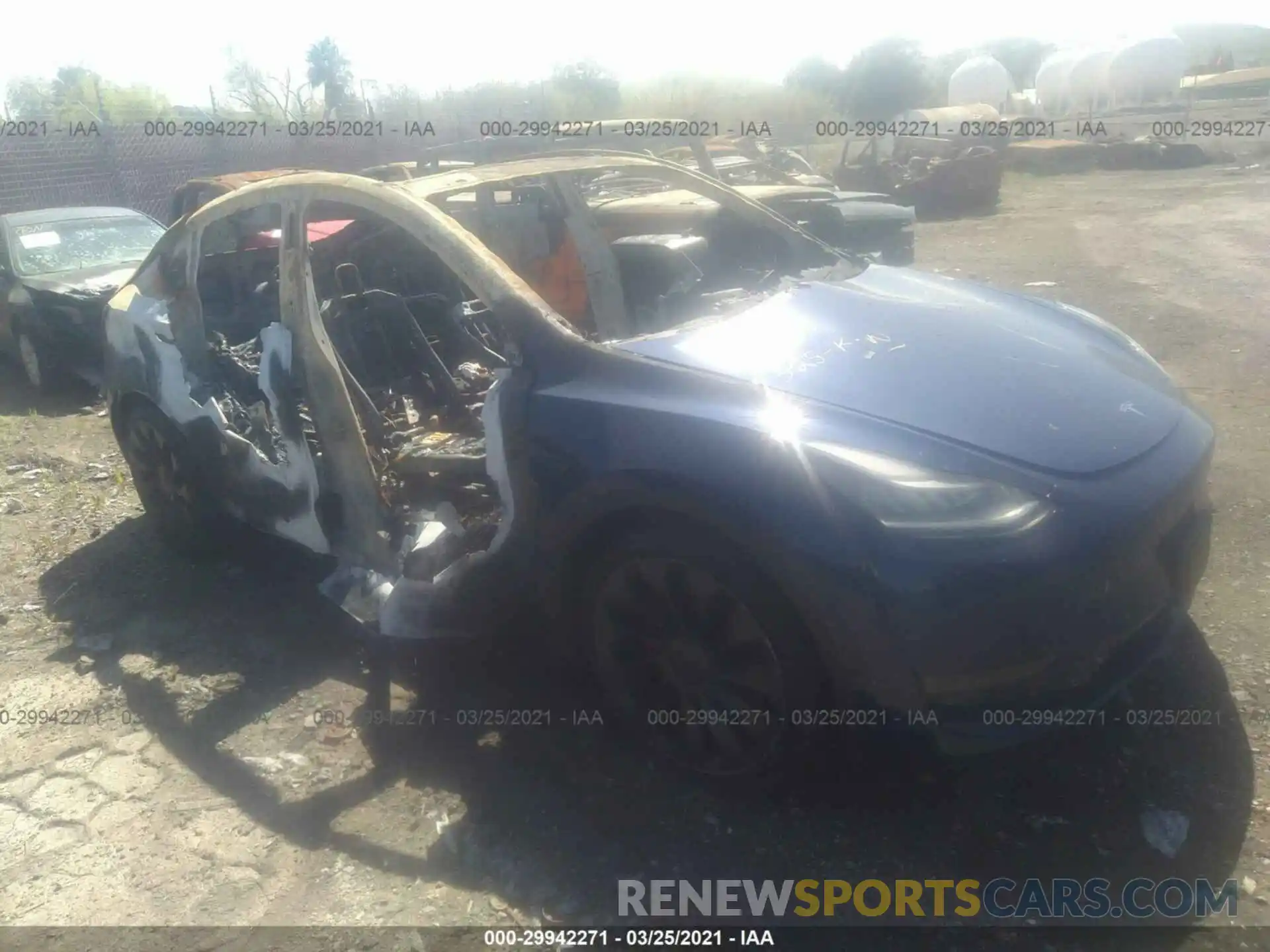 1 Photograph of a damaged car 5YJYGDEF4LF010863 TESLA MODEL Y 2020