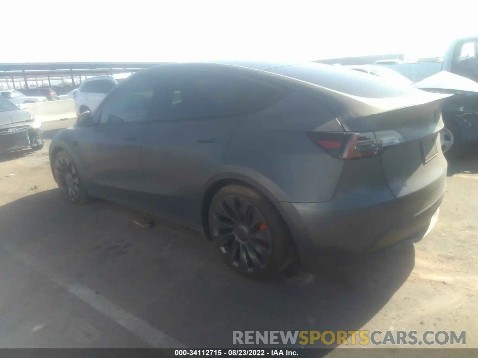 3 Photograph of a damaged car 5YJYGDEF4LF016405 TESLA MODEL Y 2020