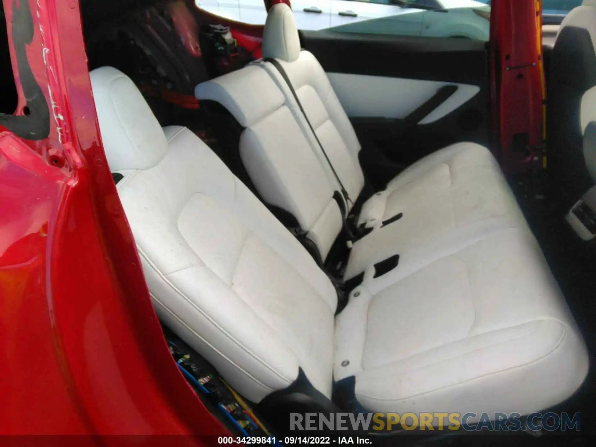 8 Photograph of a damaged car 5YJYGDEF4LF018168 TESLA MODEL Y 2020