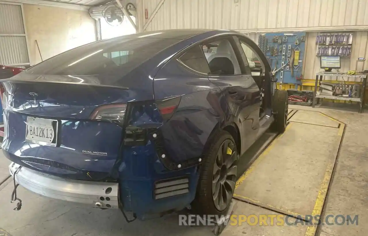 4 Photograph of a damaged car 5YJYGDEF4LF022883 TESLA MODEL Y 2020