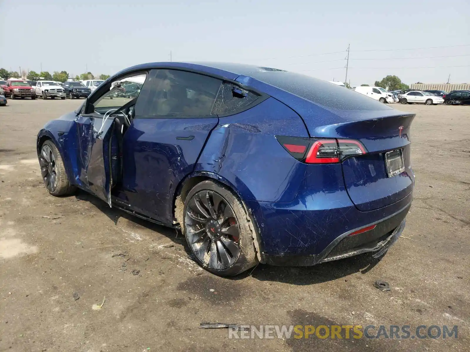 3 Photograph of a damaged car 5YJYGDEF4LF039019 TESLA MODEL Y 2020