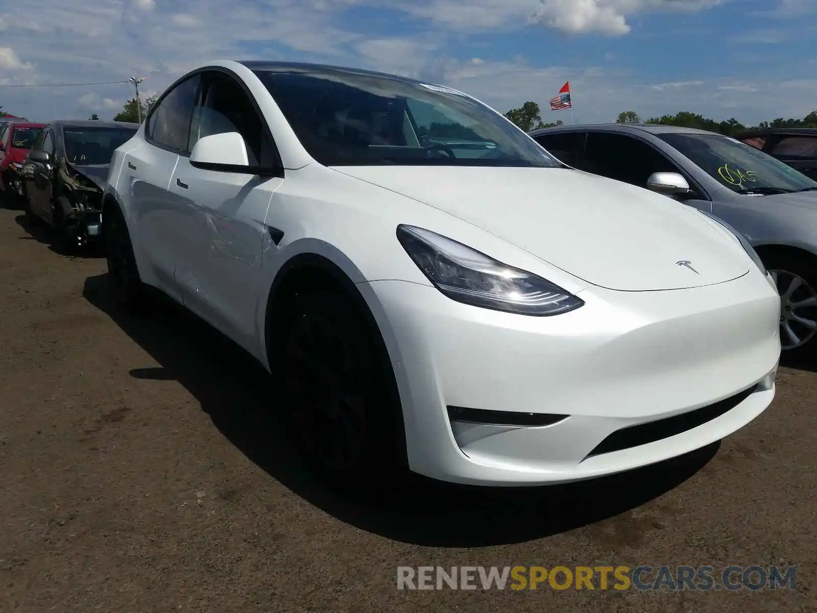 1 Photograph of a damaged car 5YJYGDEF5LF001590 TESLA MODEL Y 2020