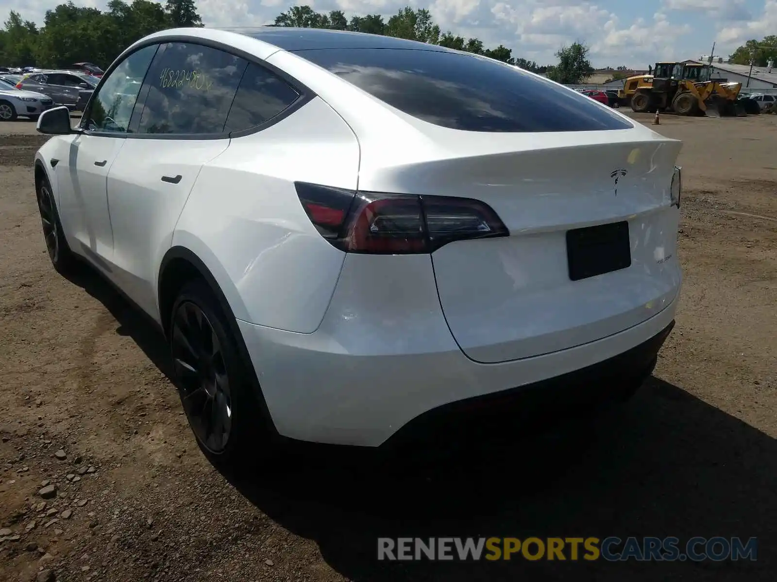 3 Photograph of a damaged car 5YJYGDEF5LF001590 TESLA MODEL Y 2020