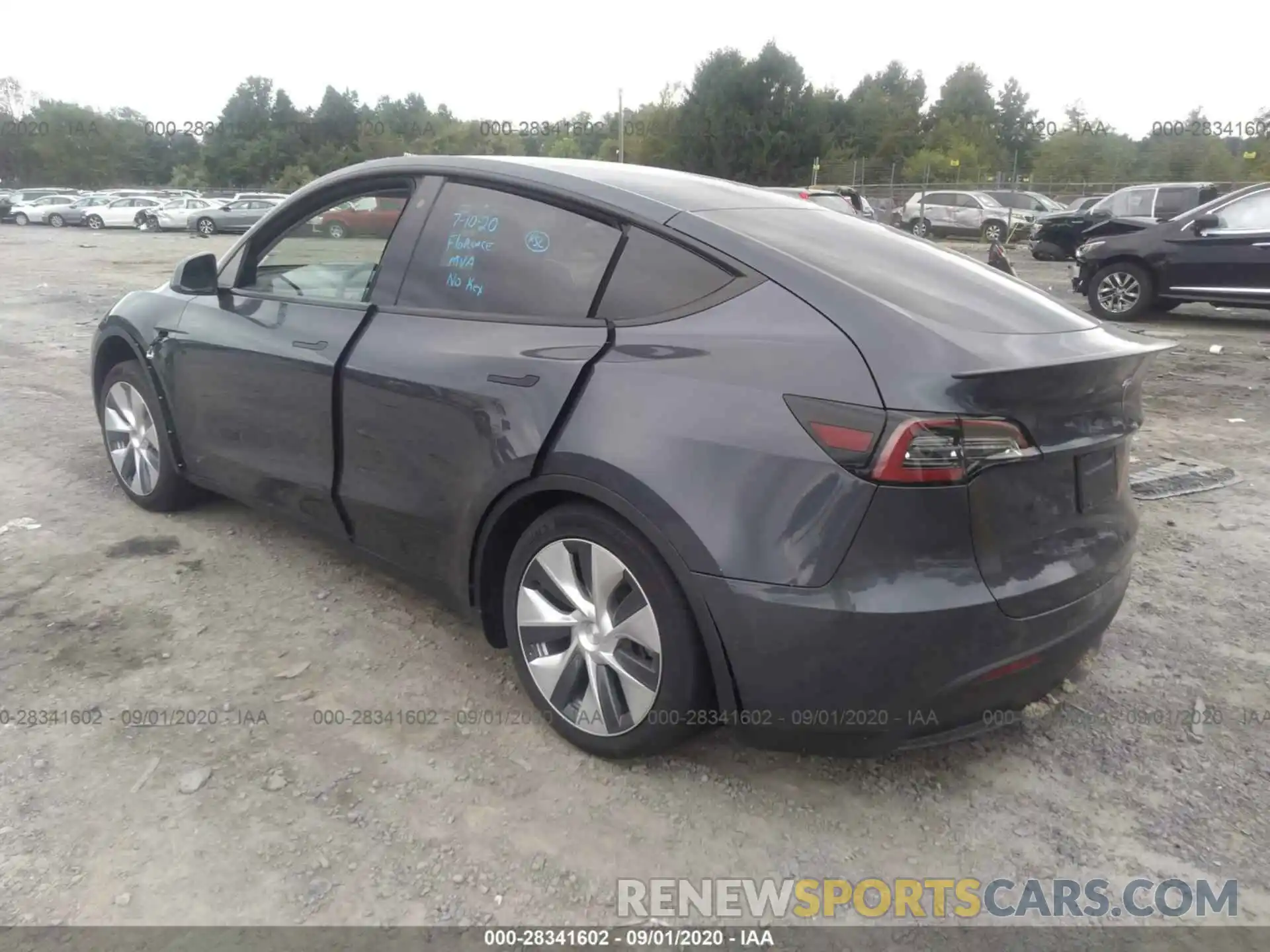 3 Photograph of a damaged car 5YJYGDEF5LF011388 TESLA MODEL Y 2020