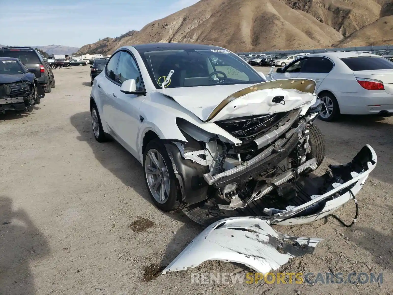 1 Photograph of a damaged car 5YJYGDEF6LF002568 TESLA MODEL Y 2020