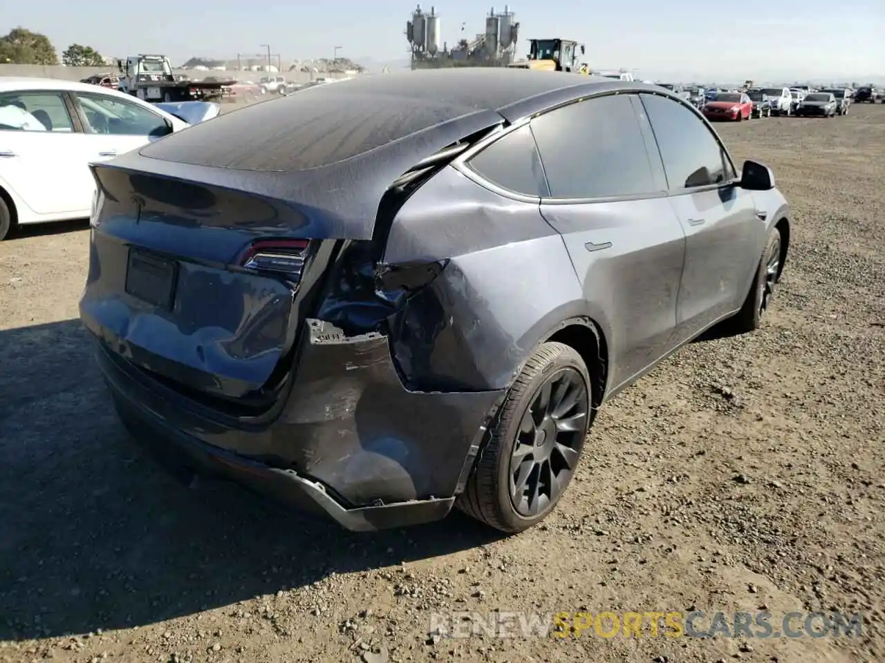 4 Photograph of a damaged car 5YJYGDEF6LF003266 TESLA MODEL Y 2020