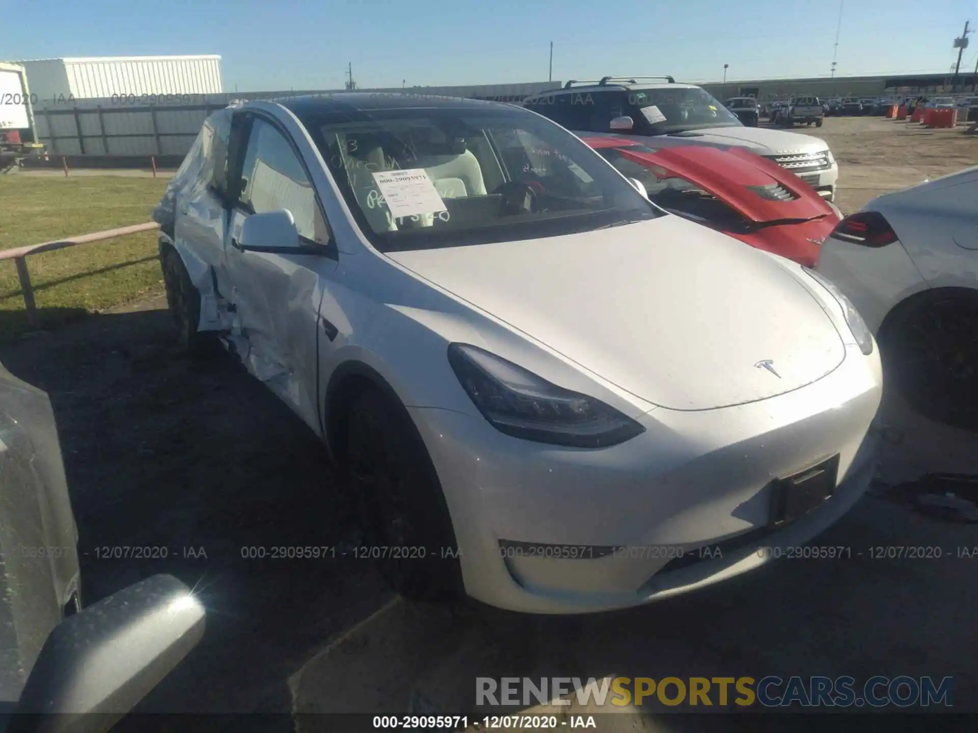 1 Photograph of a damaged car 5YJYGDEF6LF011657 TESLA MODEL Y 2020