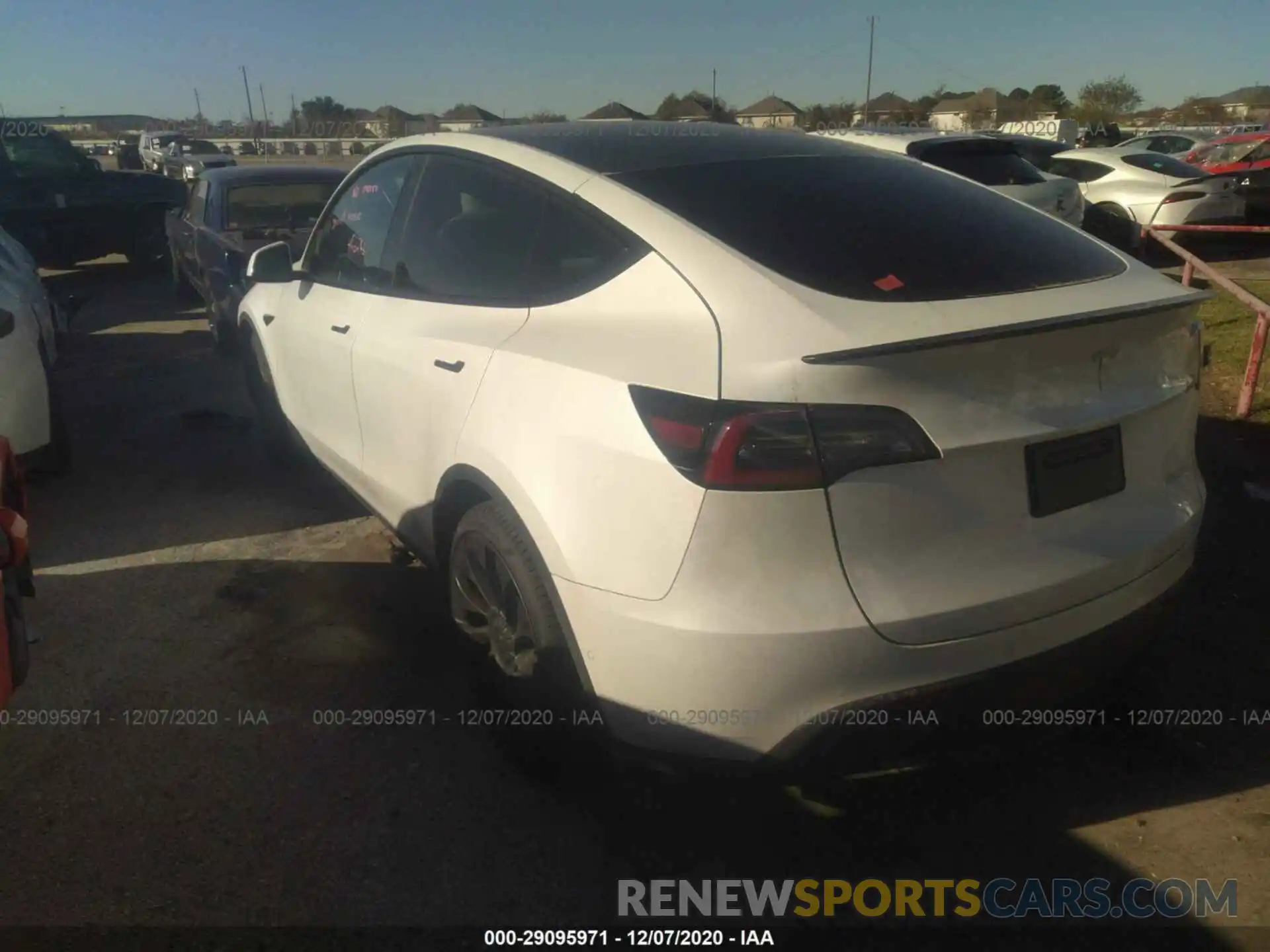 3 Photograph of a damaged car 5YJYGDEF6LF011657 TESLA MODEL Y 2020