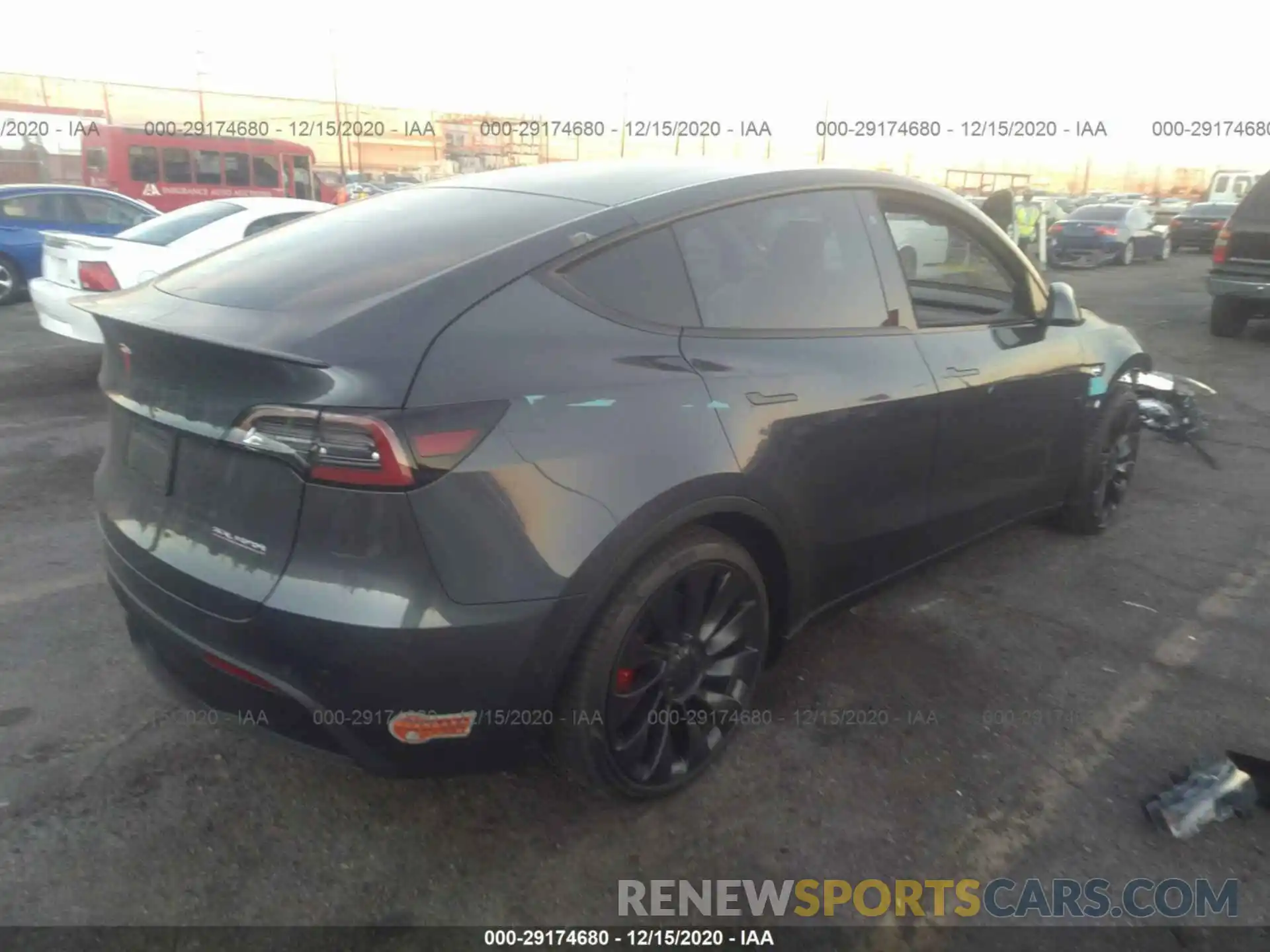 4 Фотография поврежденного автомобиля 5YJYGDEF6LF013876 TESLA MODEL Y 2020