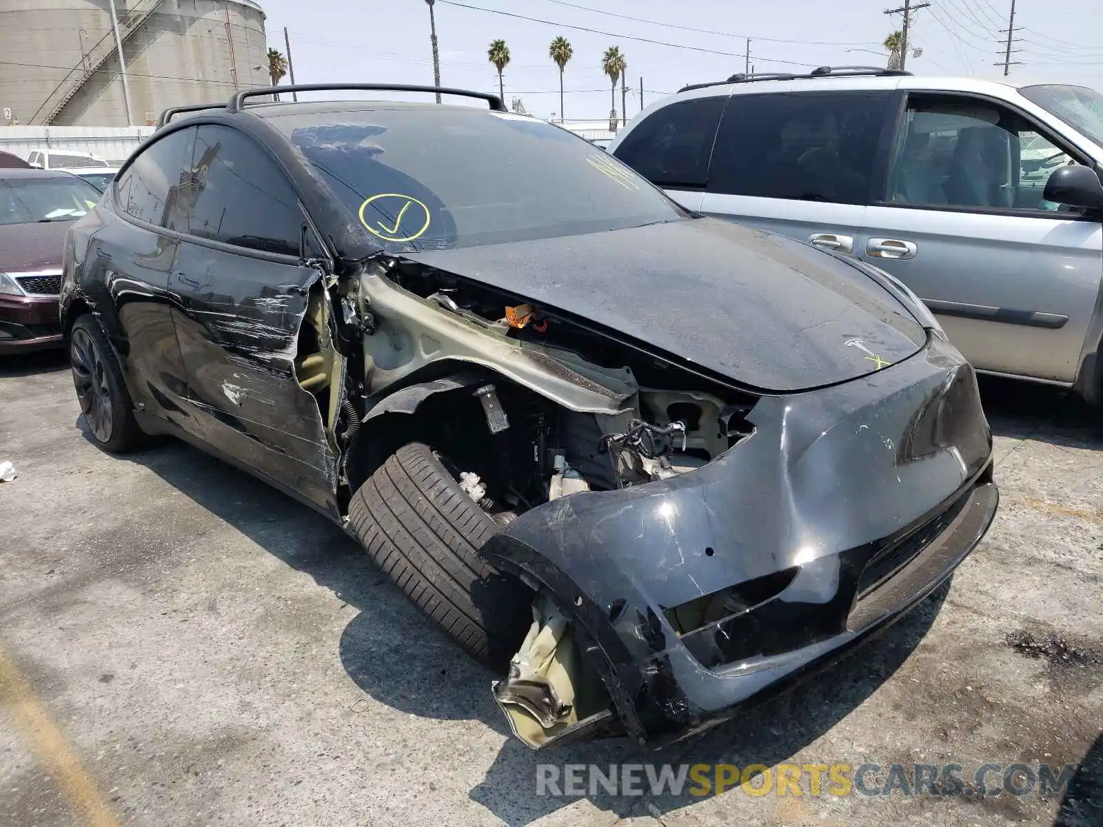 1 Photograph of a damaged car 5YJYGDEF6LF016468 TESLA MODEL Y 2020