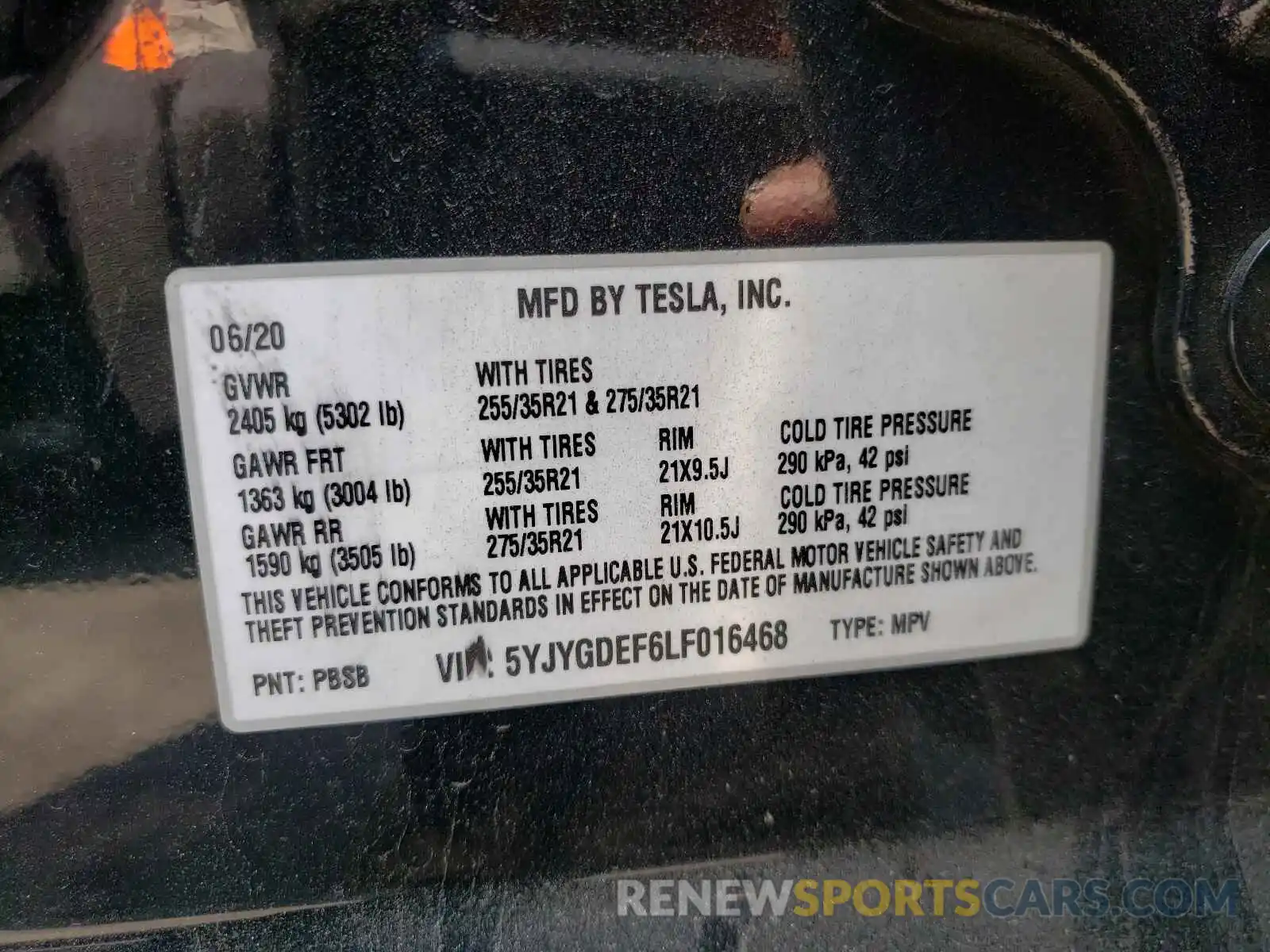 10 Photograph of a damaged car 5YJYGDEF6LF016468 TESLA MODEL Y 2020