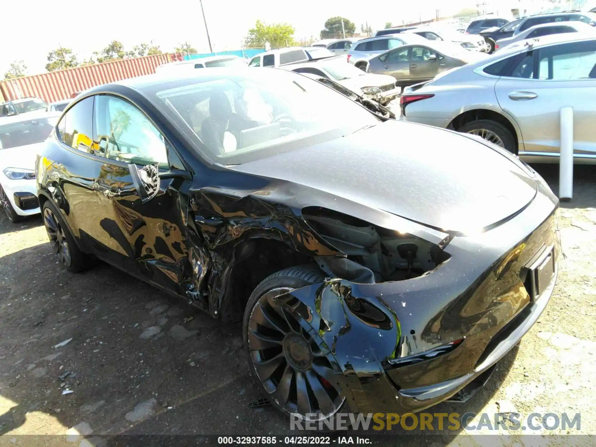 1 Photograph of a damaged car 5YJYGDEF6LF057229 TESLA MODEL Y 2020