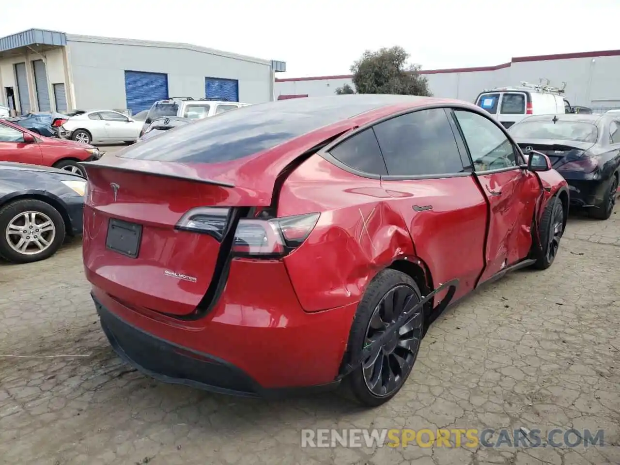 4 Photograph of a damaged car 5YJYGDEF7LF003356 TESLA MODEL Y 2020