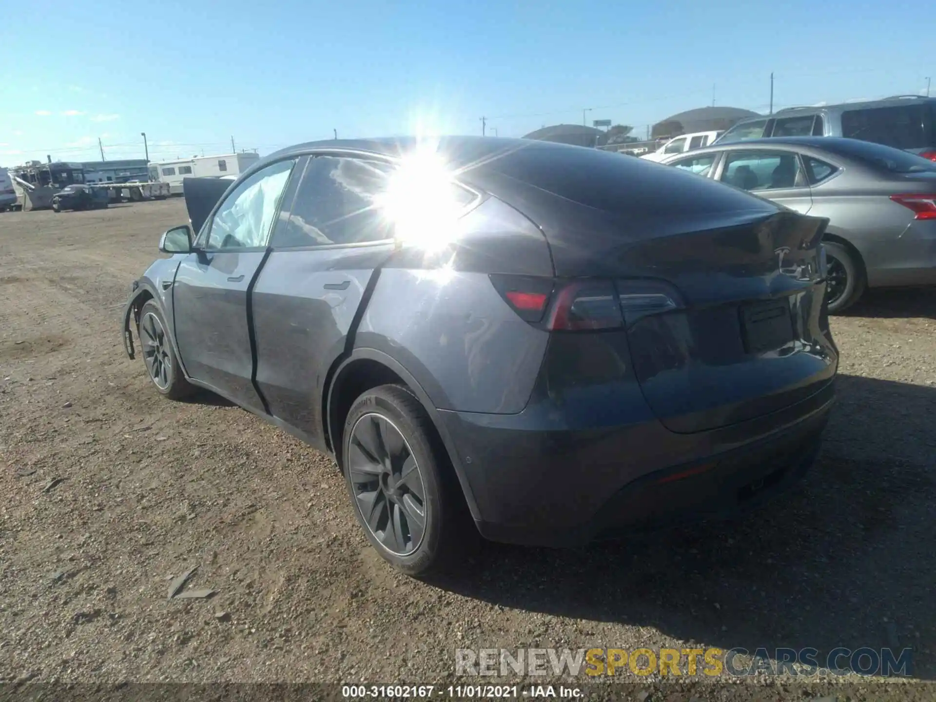 3 Photograph of a damaged car 5YJYGDEF7LF005821 TESLA MODEL Y 2020