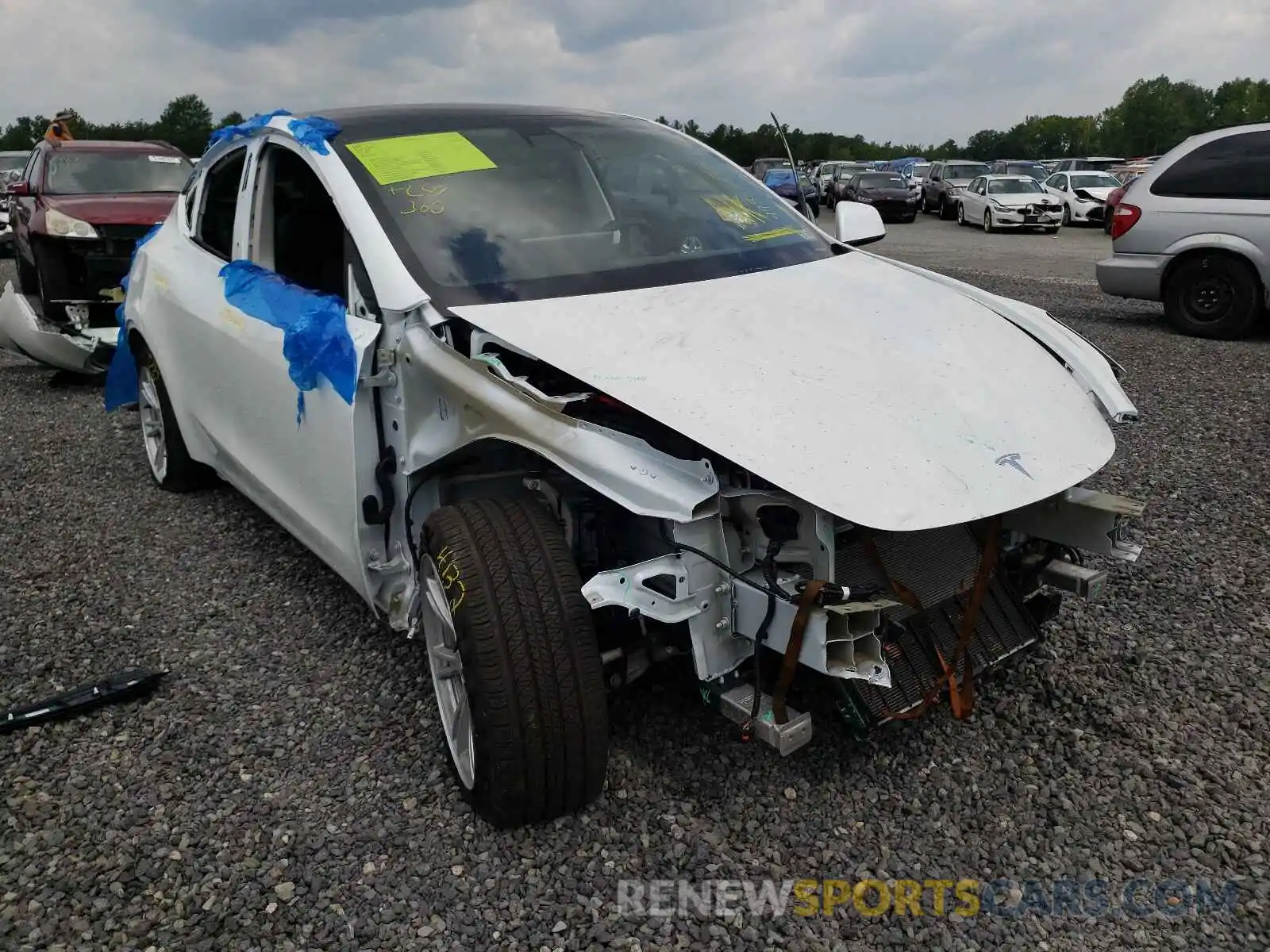 1 Photograph of a damaged car 5YJYGDEF7LF017922 TESLA MODEL Y 2020