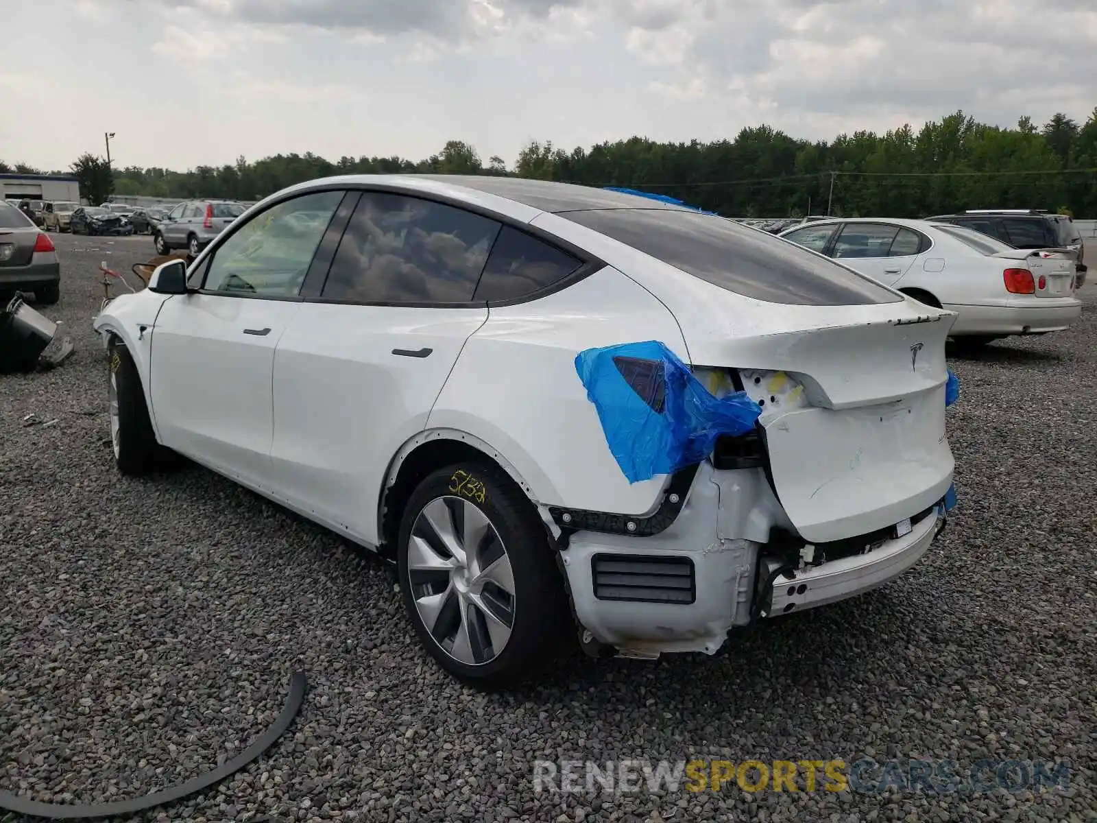 3 Photograph of a damaged car 5YJYGDEF7LF017922 TESLA MODEL Y 2020