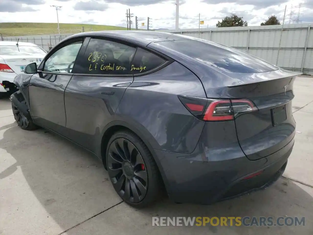 3 Photograph of a damaged car 5YJYGDEF7LF053562 TESLA MODEL Y 2020